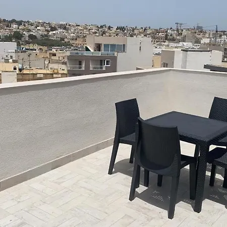 Bright And Convenient Penthouse In Central Malta Msida Exterior photo